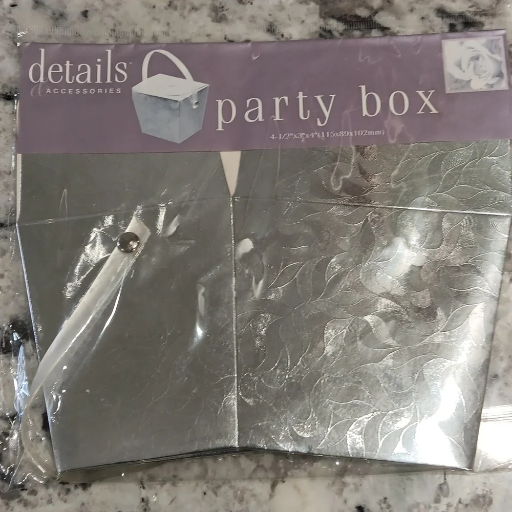 5 Paper Party Boxes